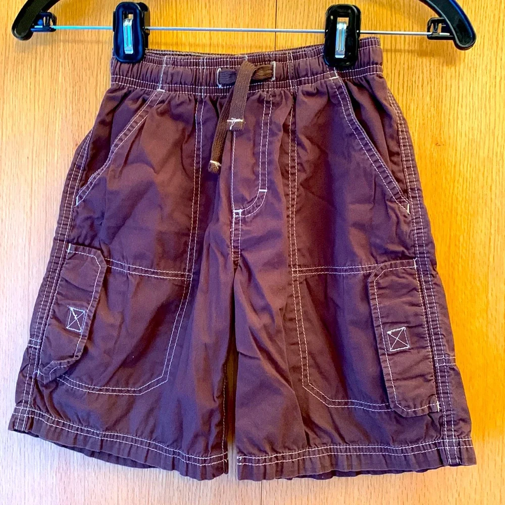 OshKosh B’Gosh boy’s size 6 cotton poplin pull on elastic waist cargo shorts EUC